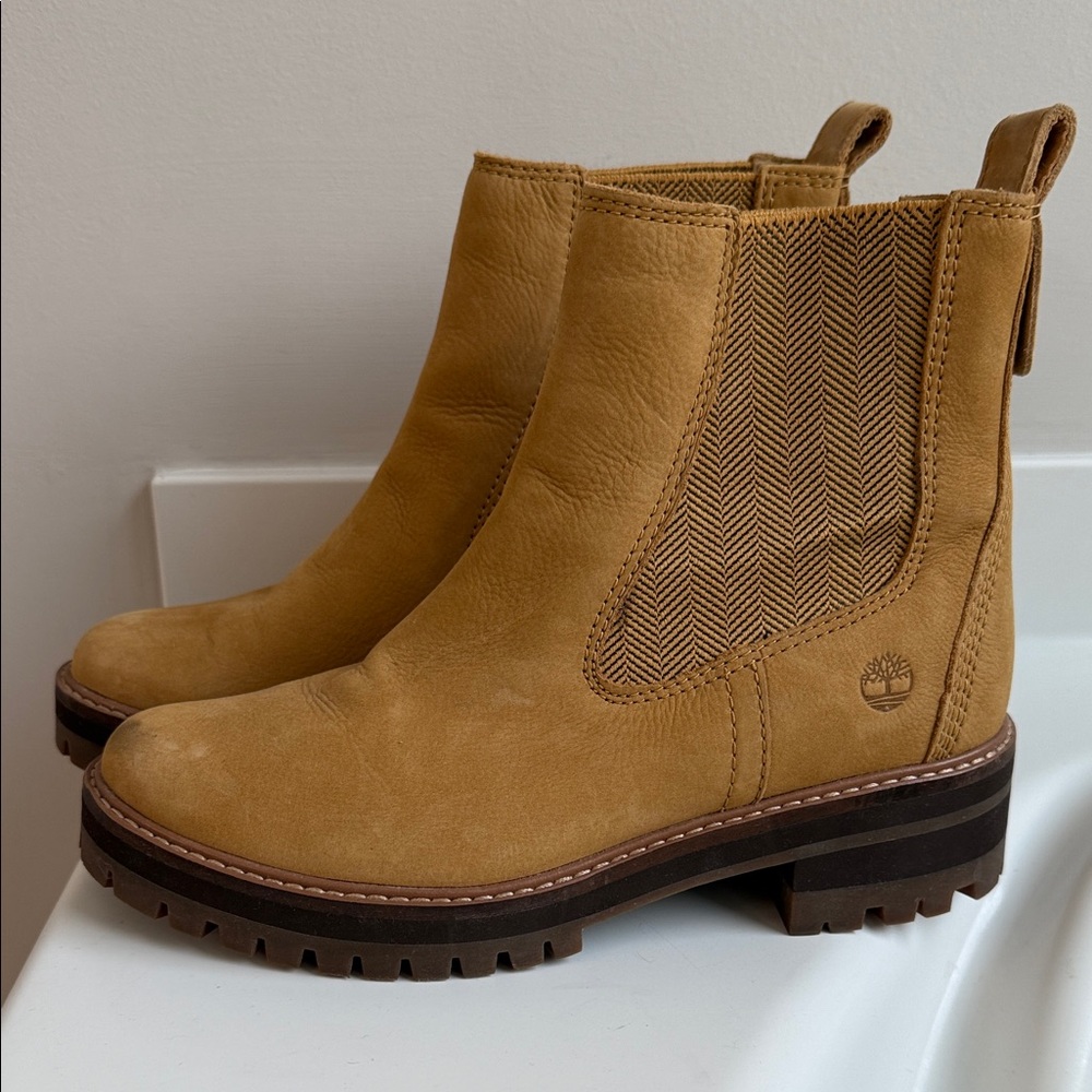 Timberland Women's Brown Ankle Boots